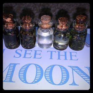 Set of 5 Meditation Mini Bottles of Essential Oils